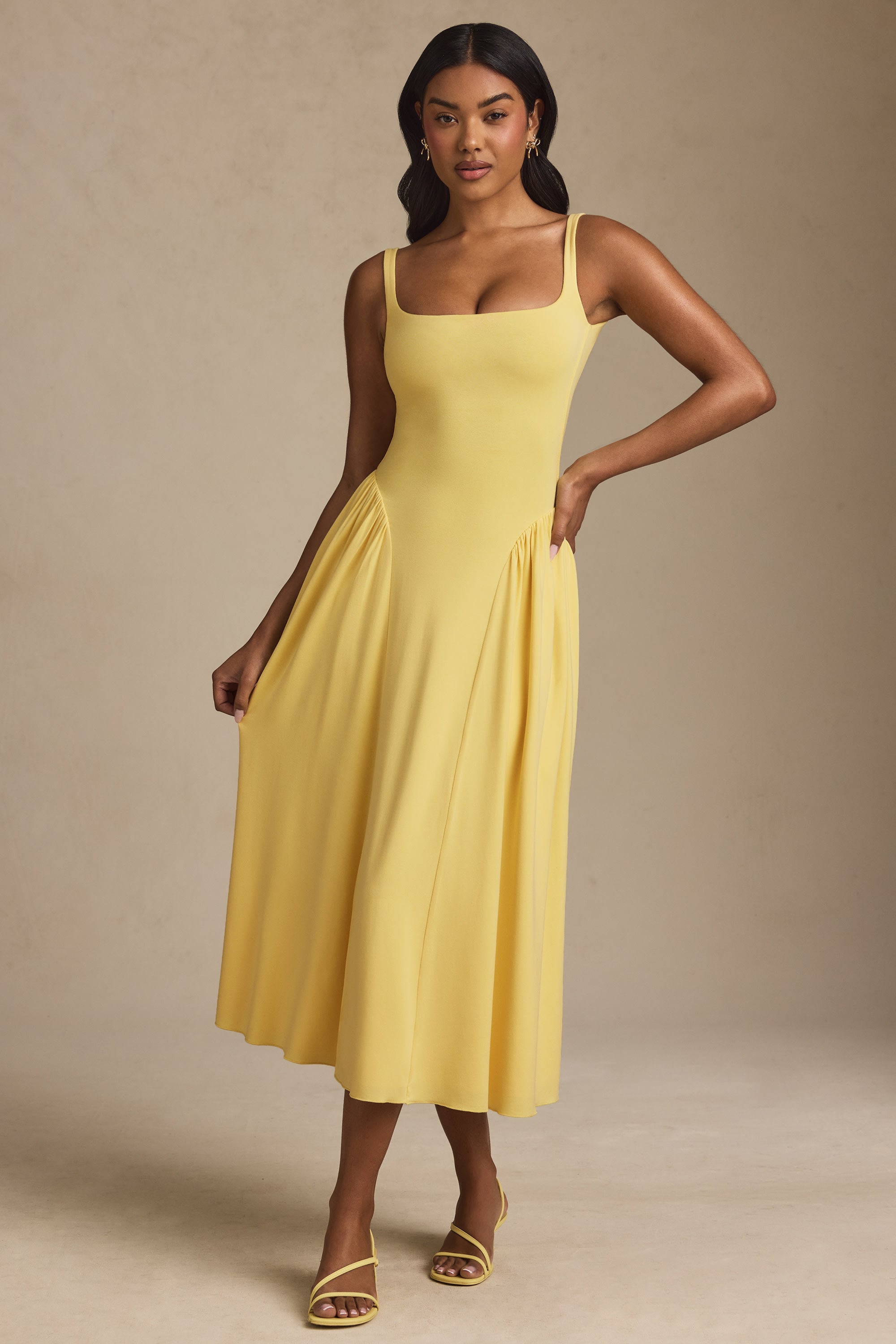 Low-Back A-Line Midaxi Dress in Pastel Yellow