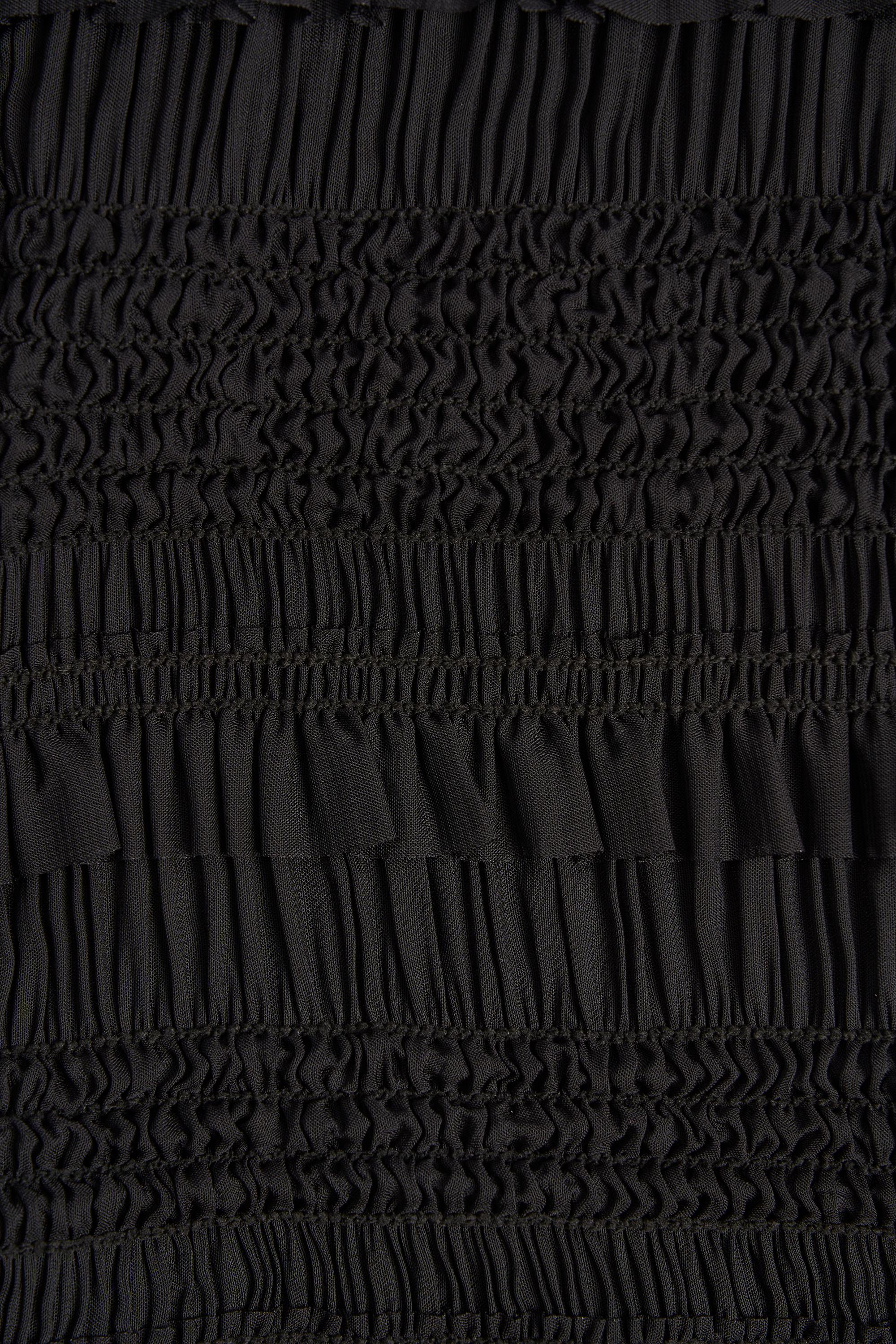 Ruffled Mid-Rise Shorts in Black